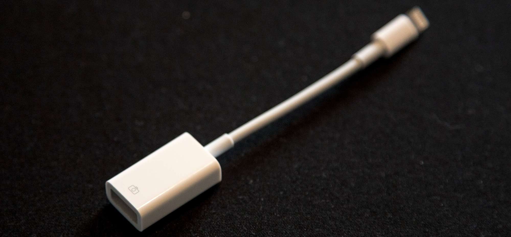 Unboxing adaptador lightning a USB