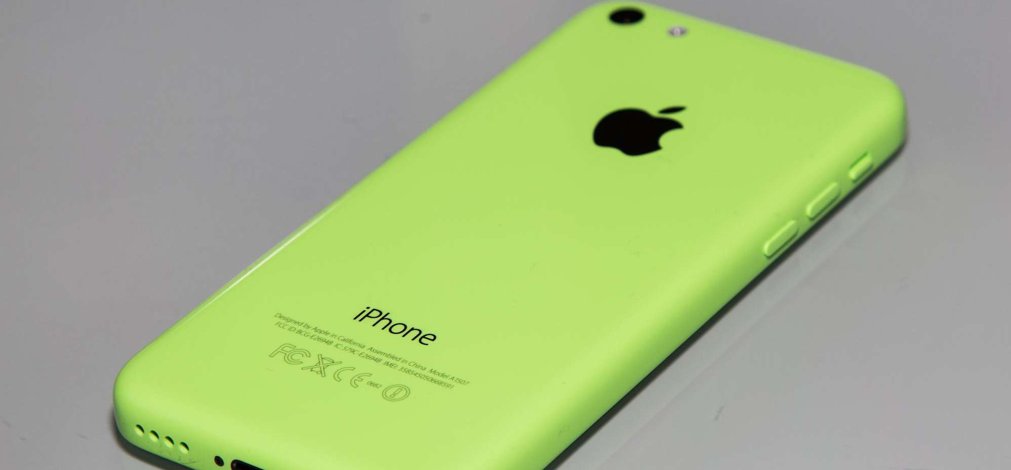 Apple saca un iPhone 5C con 8Gb, la tontuna de la semana