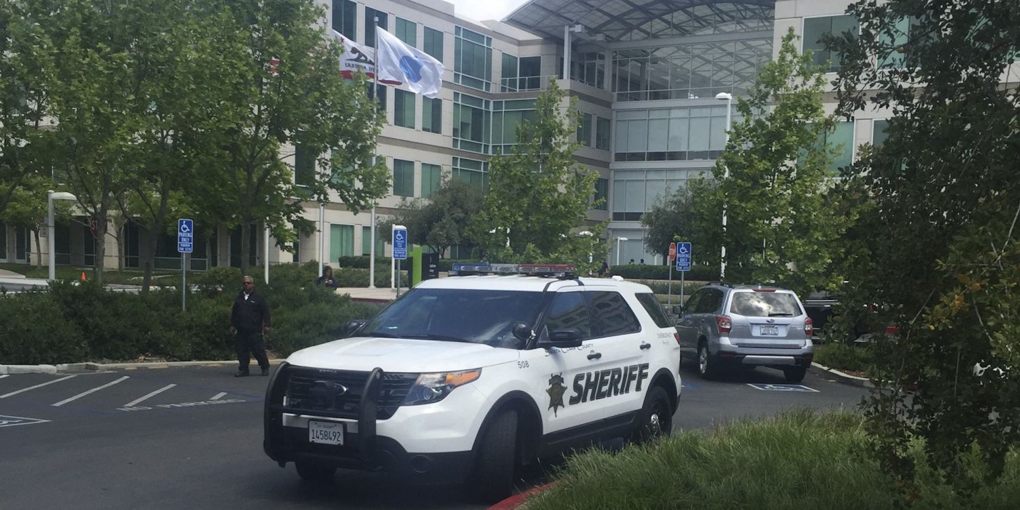 Muere de un disparo en la cabeza un trabajador de Apple en Cupertino