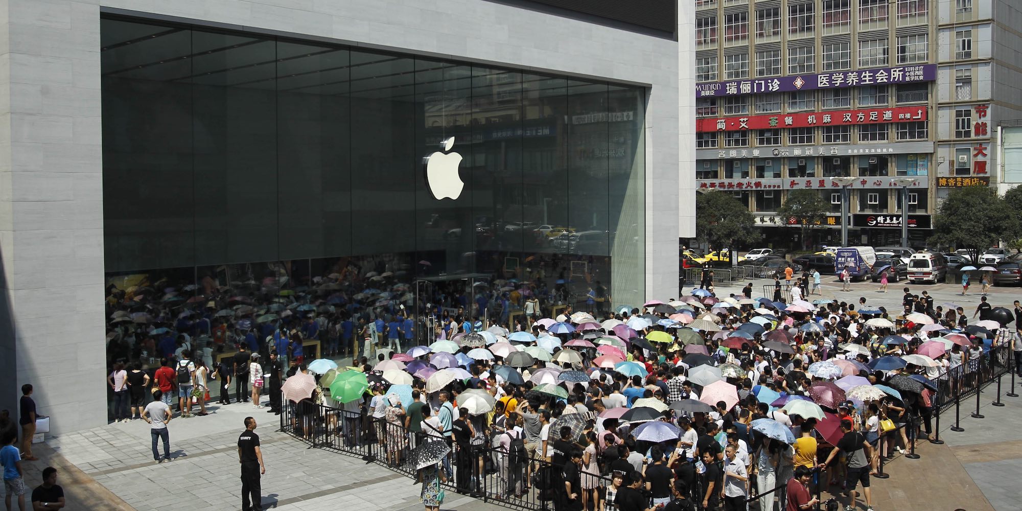 Apple sale de compras e invierte 1.000 millones de dólares en Didi Chuxing