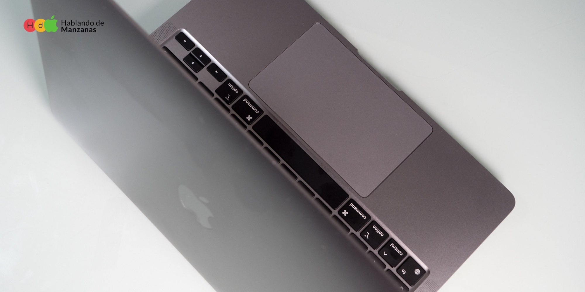 Apple Macbook Pro 13″ con chip M1 · Principales Ventajas y Desventajas