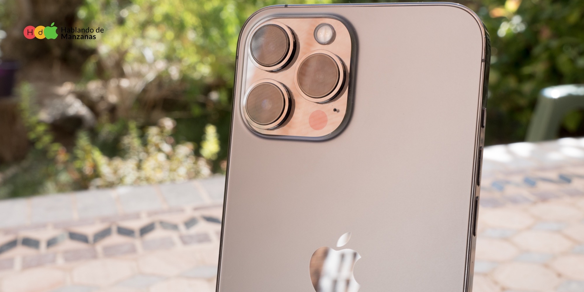 iPhone 13 Pro Max · Análisis tras 8 meses de uso · ¿Merece la pena en 2022?