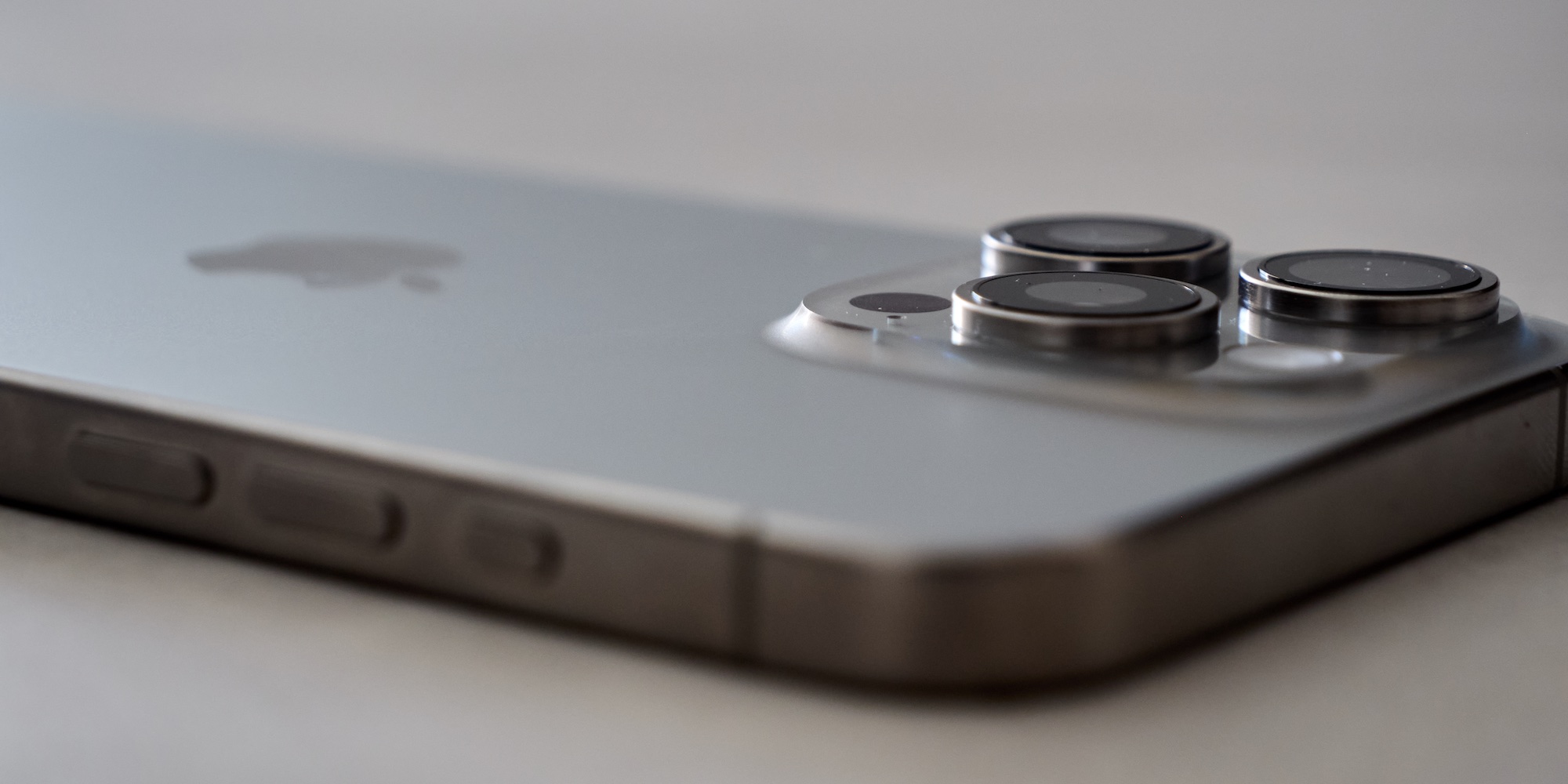 iPhone 15 Pro Max · Primeras impresiones y Unboxing