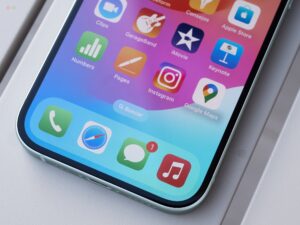 iPhone 15 · Bordes Curvos