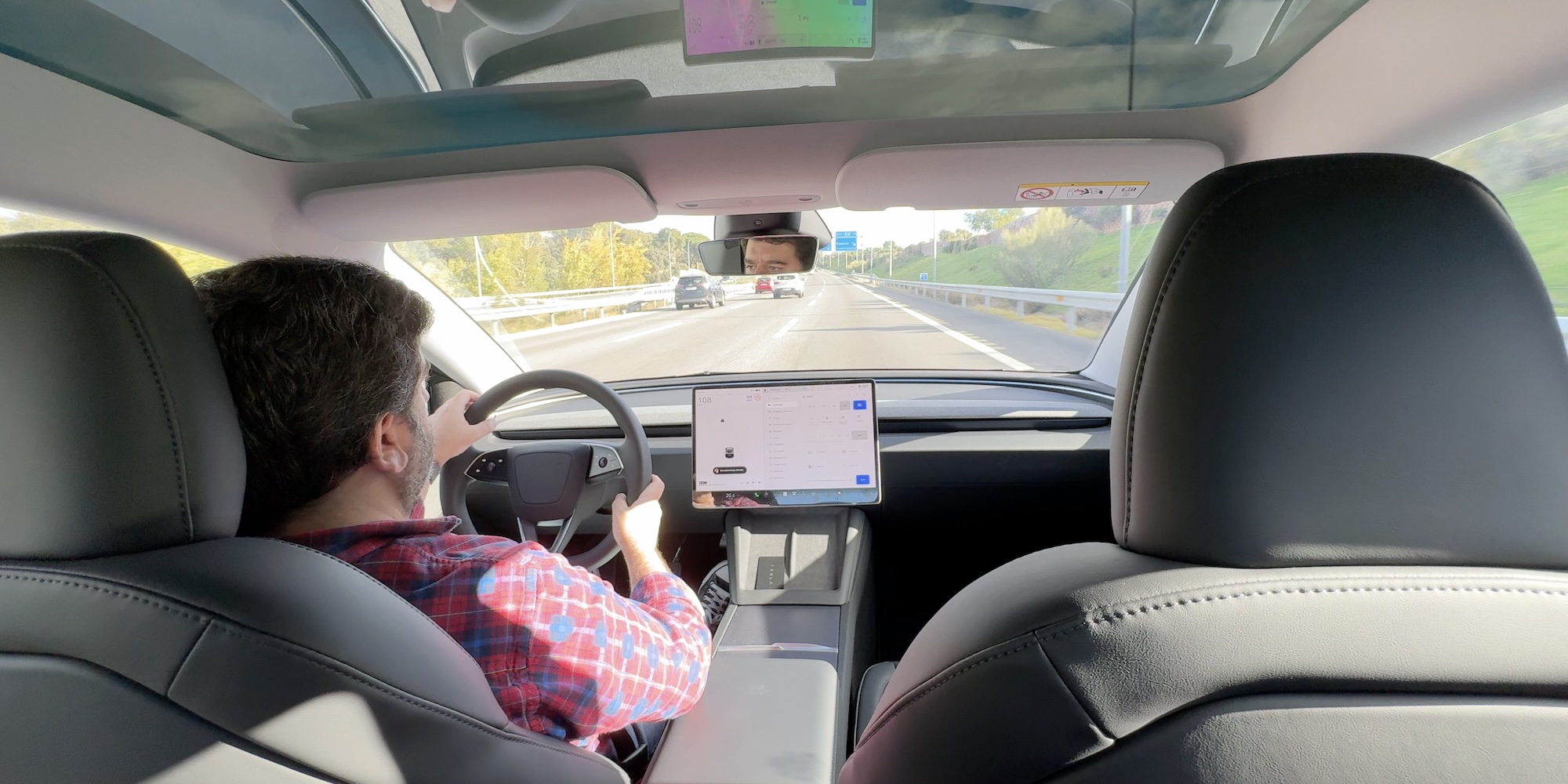 Apple CarPlay en Tesla Model 3 Highland 2024 ¿es imprescindible?