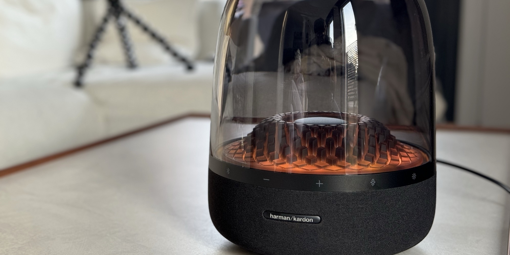 Harman Kardon Aura Studio 4 · Análisis y Opinión · Graves y luz ambiental