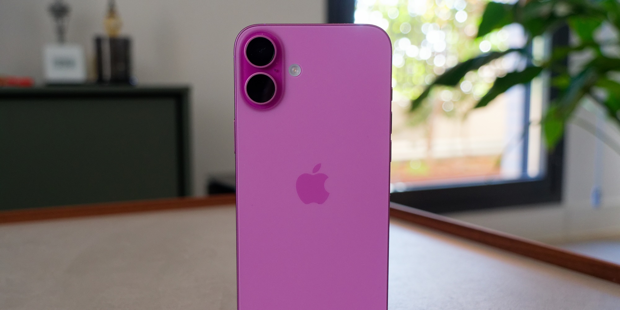 Apple iPhone 16 Plus · Principales Ventajas y Desventajas