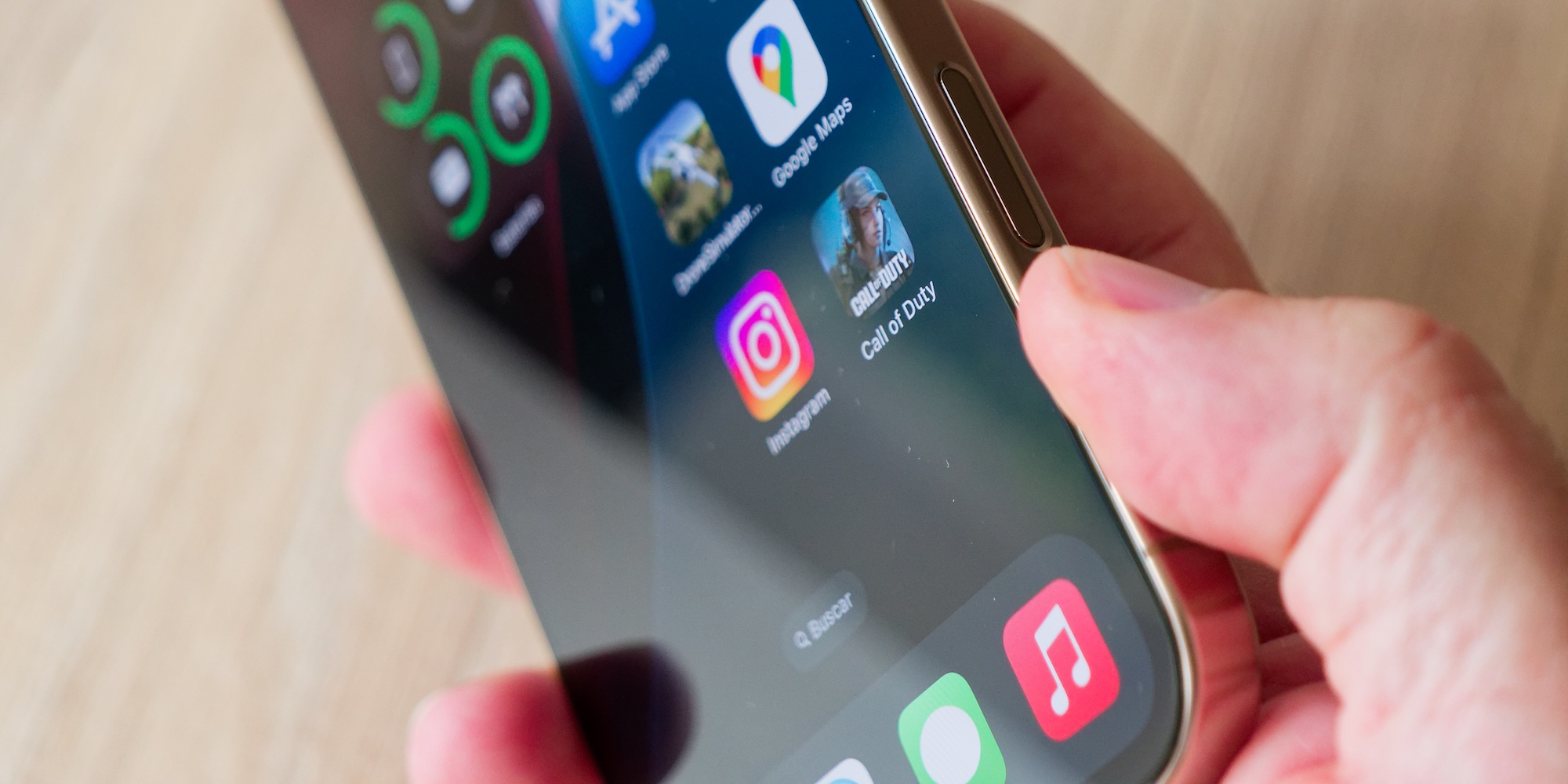 Apple iPhone 16 Pro Max · Principales Ventajas y Desventajas