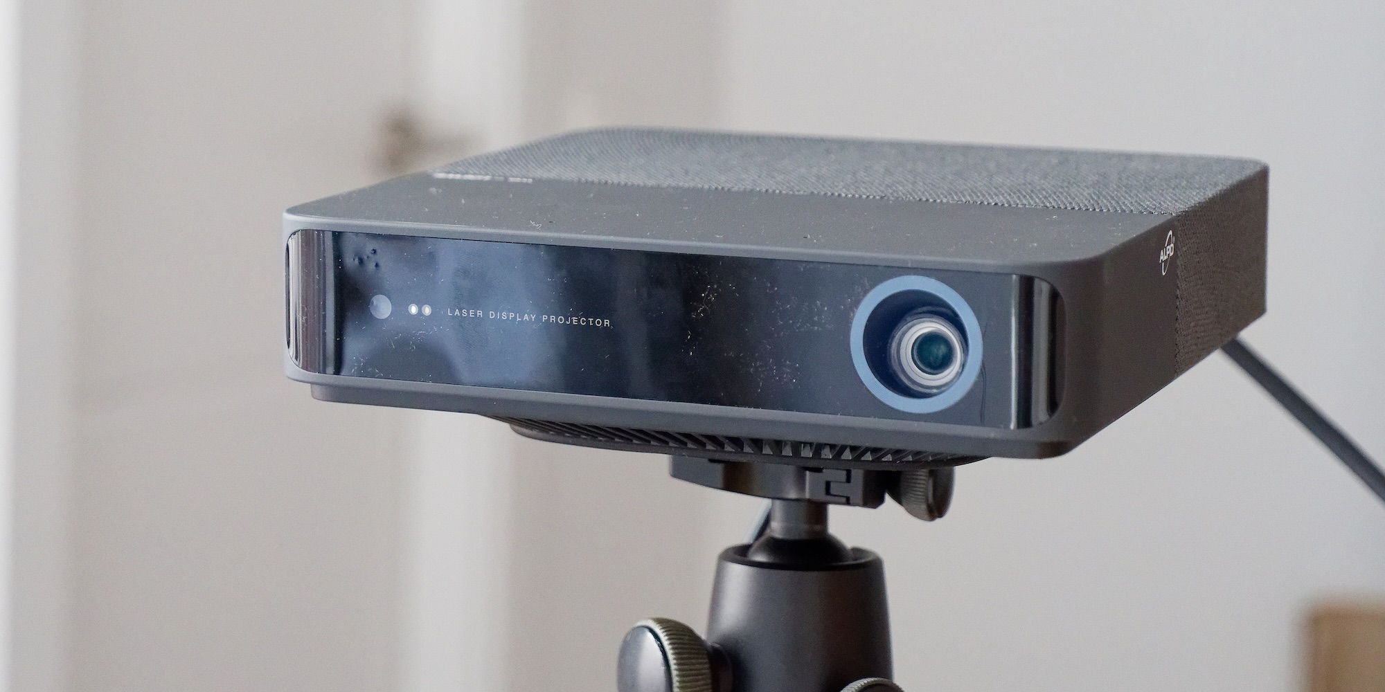 Proyector Loewe We Beam · Análisis completo y opinión