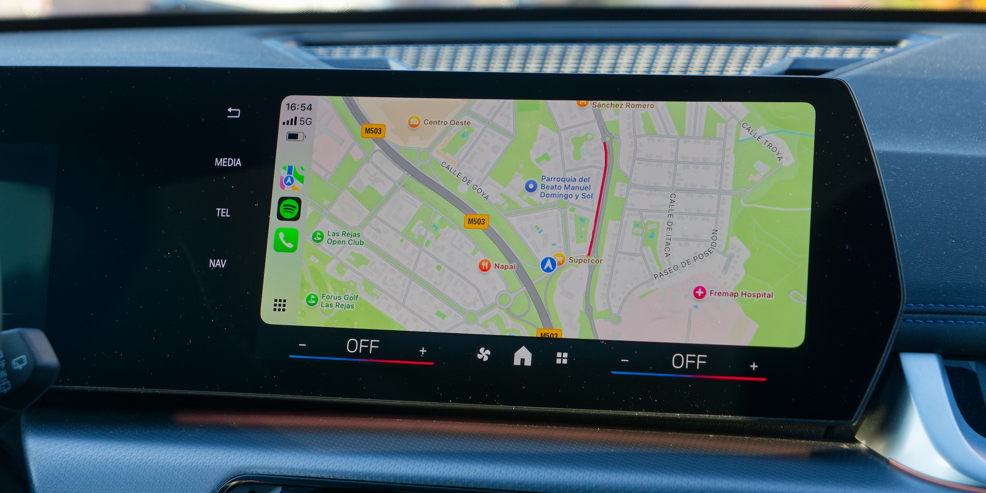 Cómo actualizar Apple CarPlay y las apps compatibles: Guía completa
