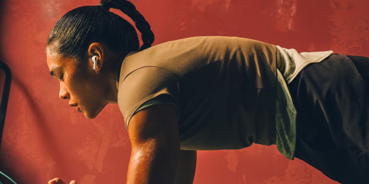 Apple anuncia los nuevos AirPods Pro 3 · Principales novedades