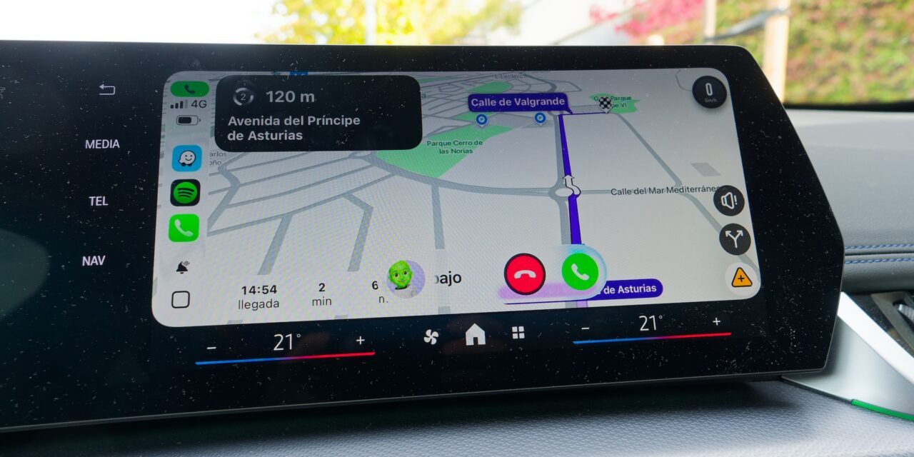 Apple mejora las llamadas en Apple CarPlay con iOS26