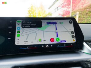 Apple mejora las llamadas en Apple CarPlay con iOS26