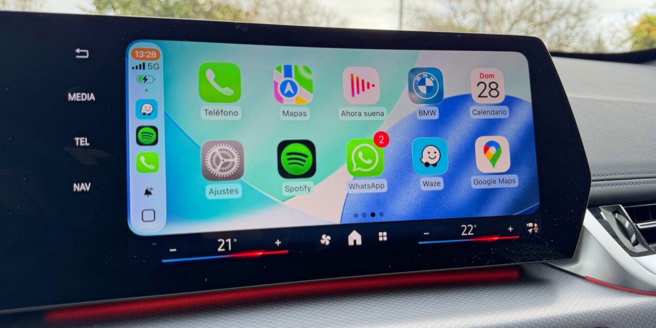 Google Maps vs Waze en CarPlay: cuál es mejor y en qué situación